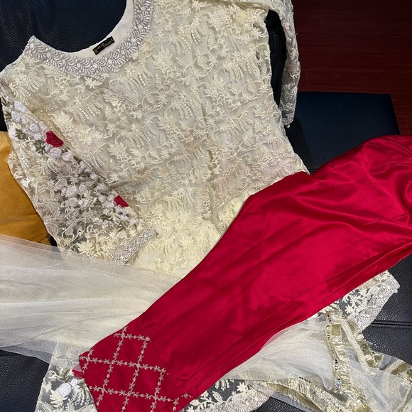 3 piece pakistani suit - Picture 3 of 3